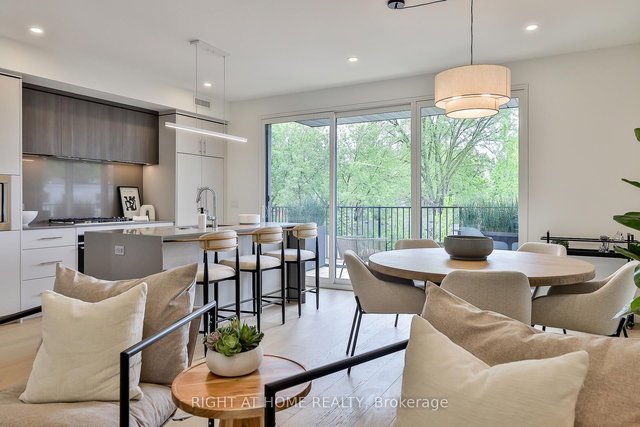 Centre - 2343 Gerrard Street E