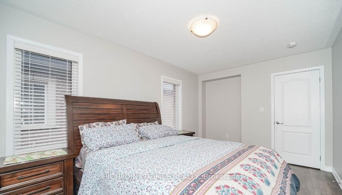 Townhouse for sale at 1062 Clipper Lane, Pickering, Ontario, L1X 0E9 - Rural Pickering - MLS: E12757588