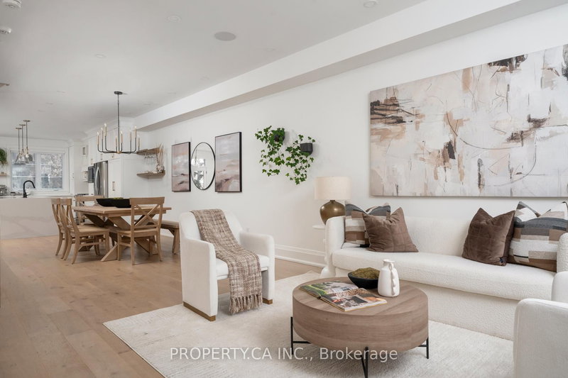15 Marilyn Cres, Toronto, M4B 3C5 | Image 3