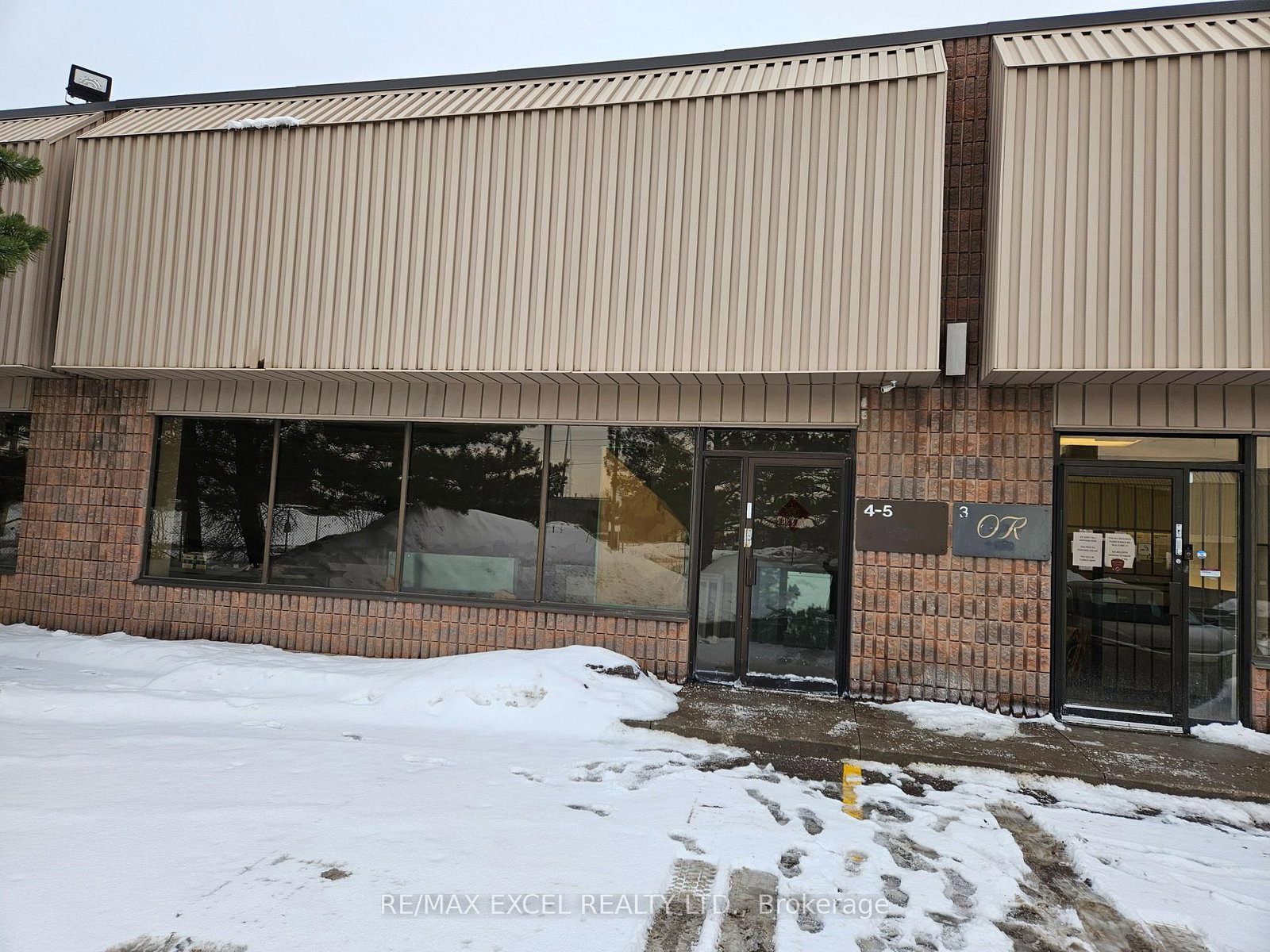 3487 Kennedy Road, Unit 4 & 5