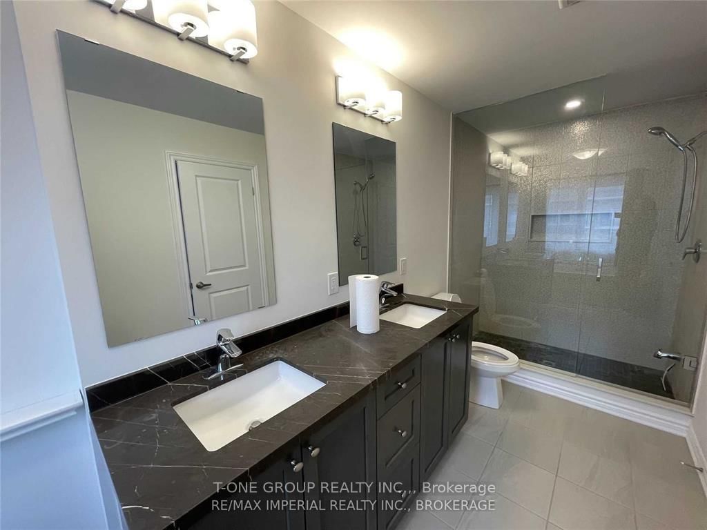 Townhouse for lease at 10 Marlborough Street, Whitby, Ontario, L1R 0R2 - Rolling Acres - MLS: E12760216