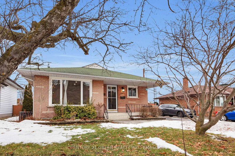 68 Athabasca St, Oshawa, L1H 7H6 | Image 2