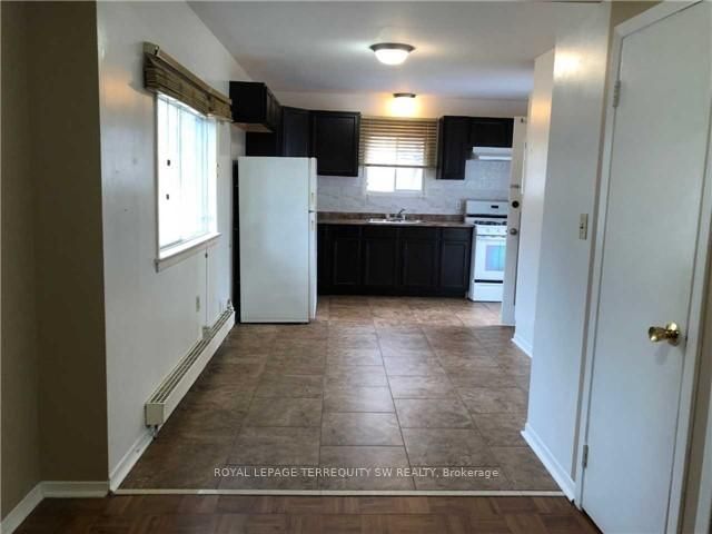 Detached House for lease at Main-61 Cedar Drive, Toronto, Ontario, M1J 3E9 - Scarborough Village - MLS: E12760982