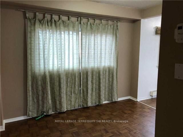 Detached House for lease at Main-61 Cedar Drive, Toronto, Ontario, M1J 3E9 - Scarborough Village - MLS: E12760982