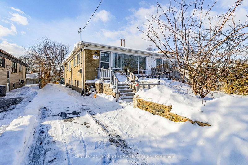 210 Linden Ave, Toronto, M1K 3H8 | Image 2