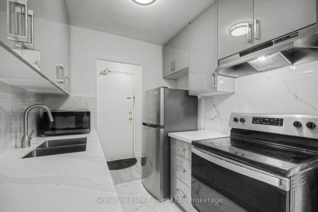 111 - 921 Midland Avenue