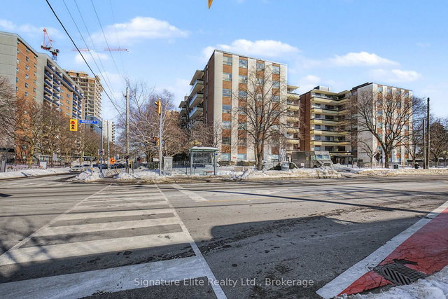 111 - 921 Midland Avenue