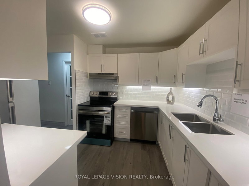 205 - 895 Kennedy Rd, Toronto, M1K 2E9 | Image 2