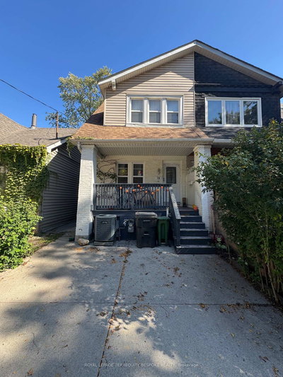 Main #2 - 19 Lewis St | Toronto | Image