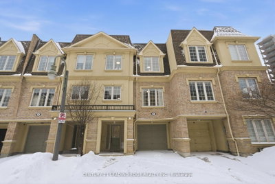Townhouse sold at 87-1250 St. Martins Drive, Pickering, Ontario, L1W 0A2 - Bay Ridges - MLS: E12765296