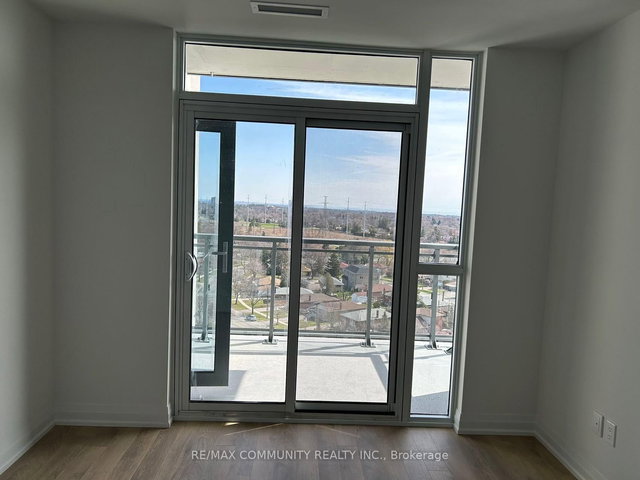 1106 - 10 Meadowglen Place