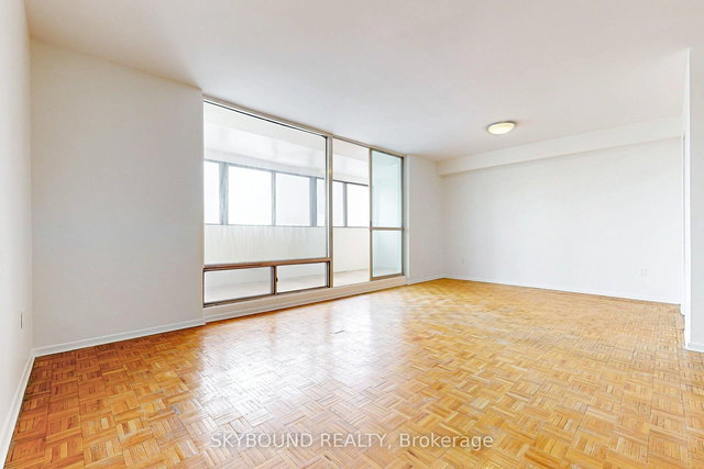 2306 - 1 Massey Square