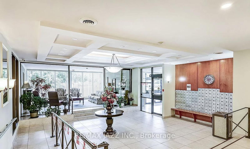 PH 4 - 92 Church St S, Ajax, L1S 6B4 | Image 2