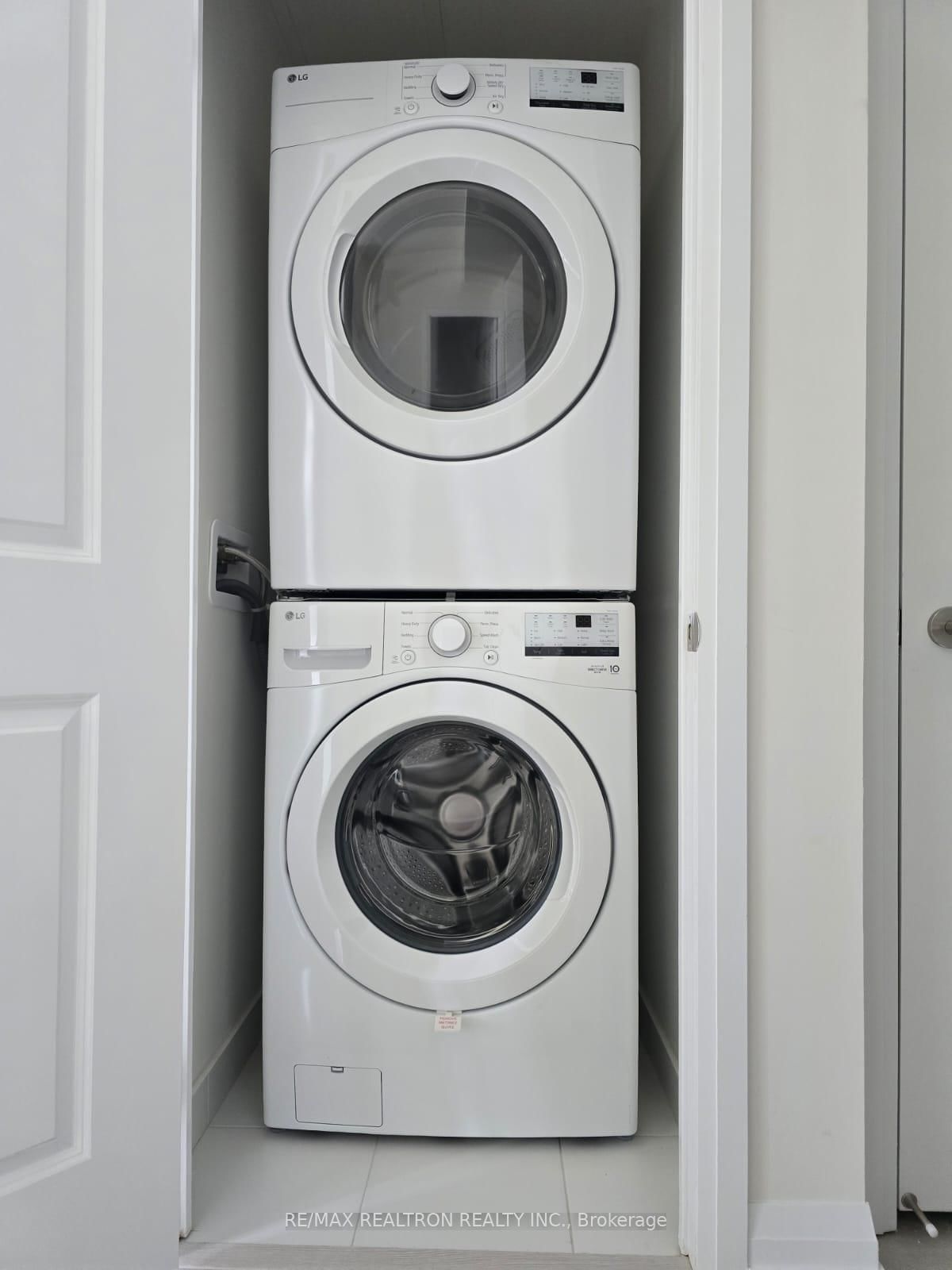 3270 Sheppard Avenue E, Unit 1121 - Photo 9