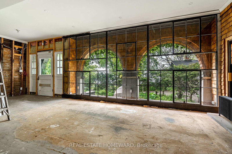 3025 Queen St E, Toronto, M1N 1A5 | Image 2