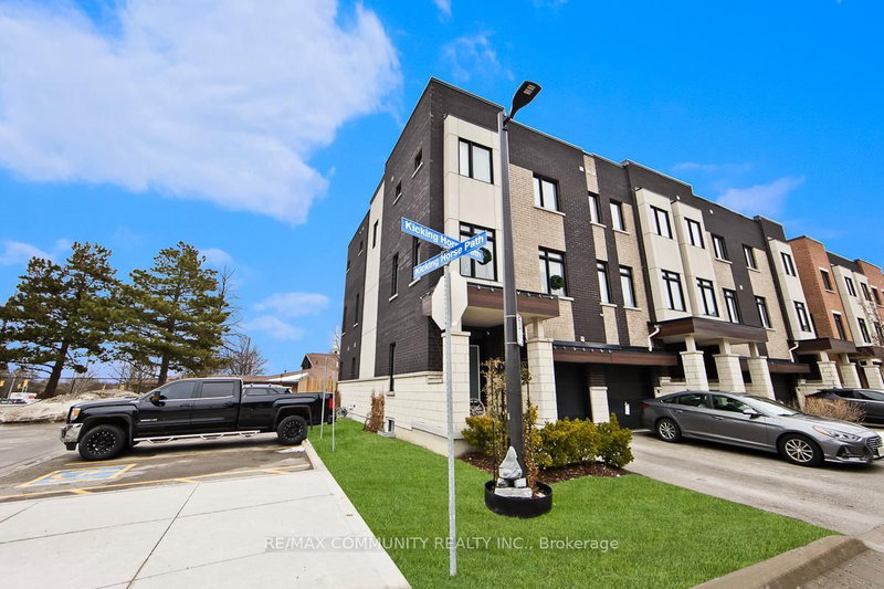 984 Kicking Horse Path, Oshawa, L1J 0B4 | Image 2