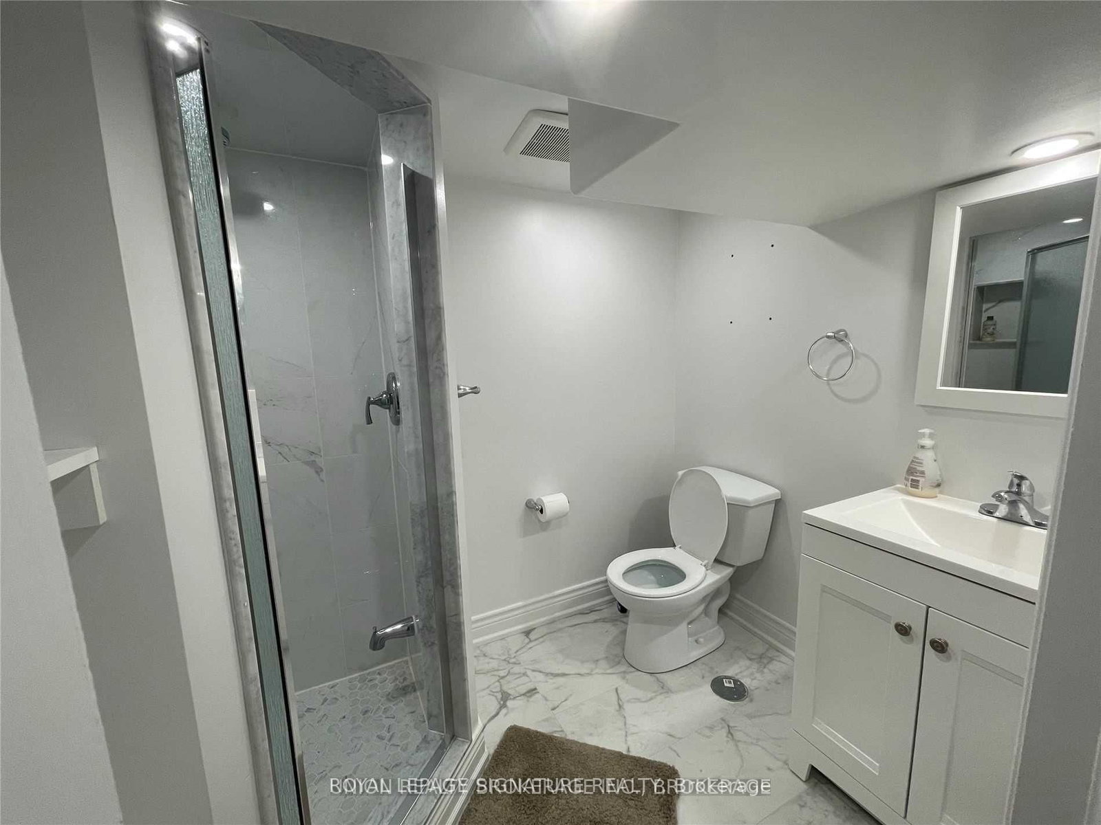 Detached House for lease at Lower-20 Kew Beach Avenue, Toronto, Ontario, M4L 1B7 - The Beaches - MLS: E12769198