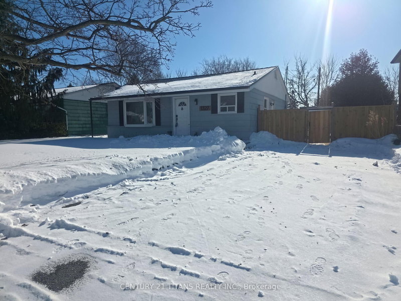 1327 Commerce St, Pickering, L1W 1E1 | Image 3