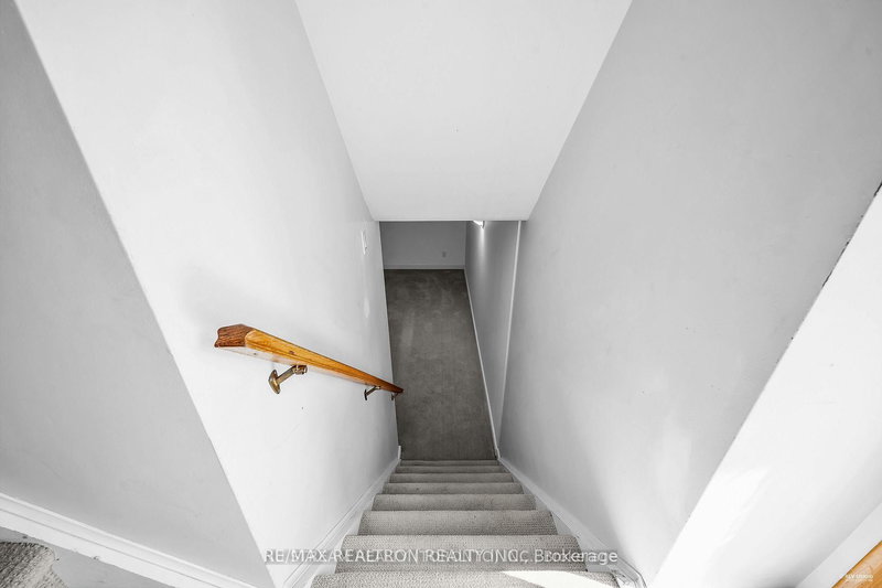 (Lower) - 26 Bendale Blvd, Toronto, M1J 2B3 | Image 3