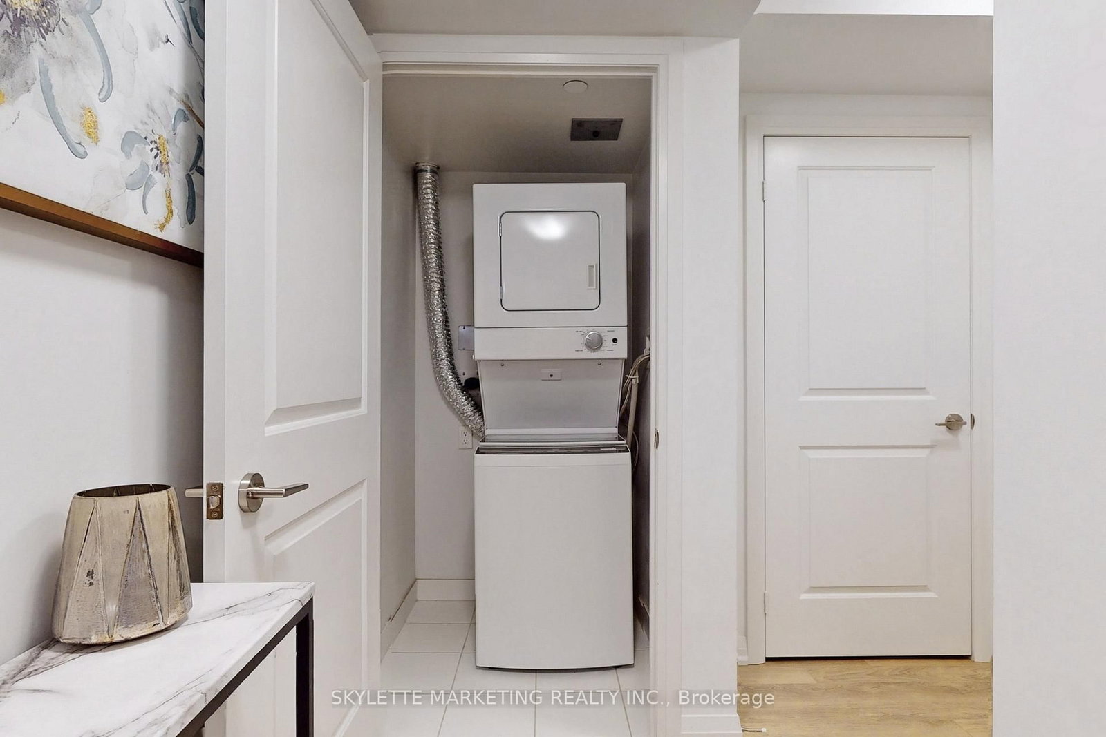 Condo for lease at 609-30 Meadowglen Place, Toronto, Ontario, M1G 0A6 - Woburn - MLS: E12769582