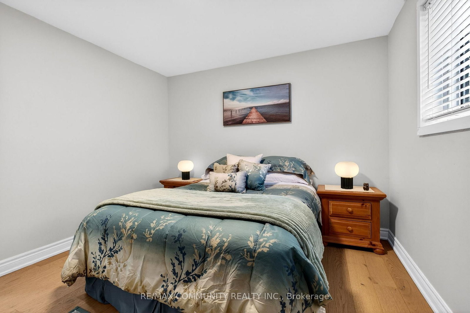 Detached House for sale at 855 Zator Avenue, Pickering, Ontario, L1W 1Y2 - Bay Ridges - MLS: E12770882