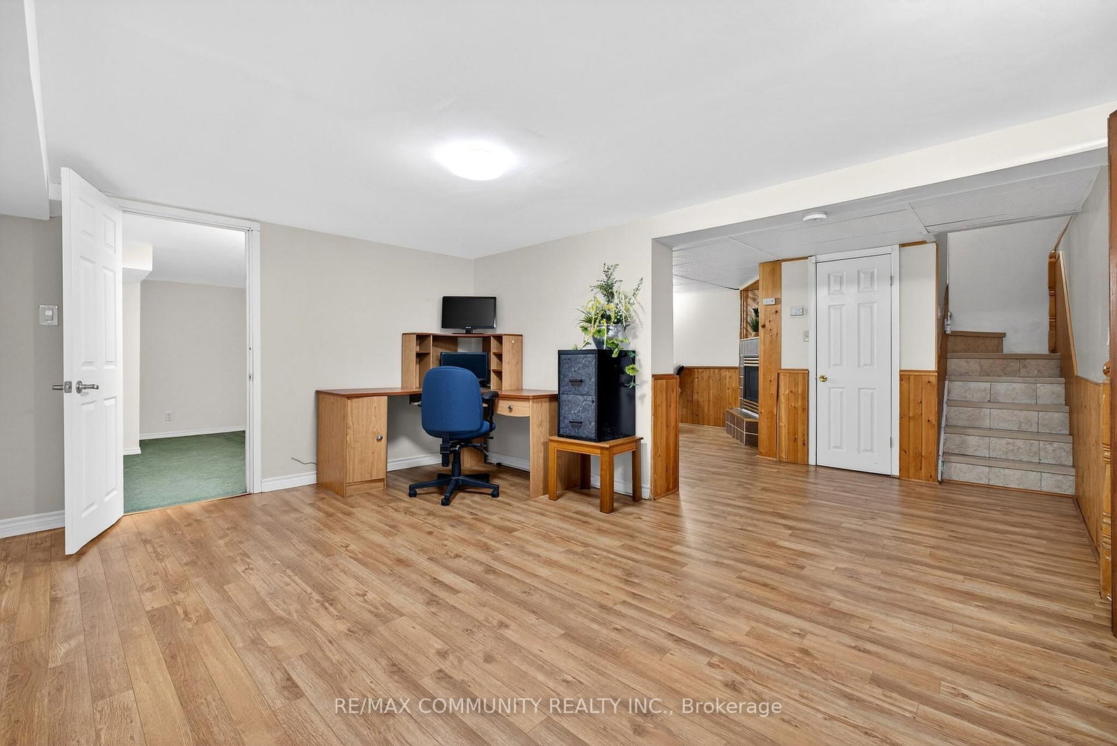 Detached House for sale at 855 Zator Avenue, Pickering, Ontario, L1W 1Y2 - Bay Ridges - MLS: E12770882