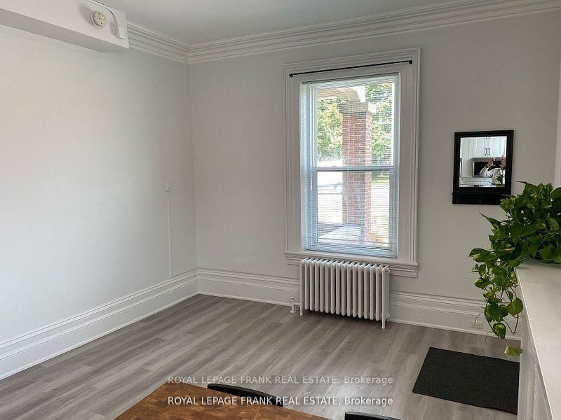 859 Dundas Street W, Unit 1 - Photo 4