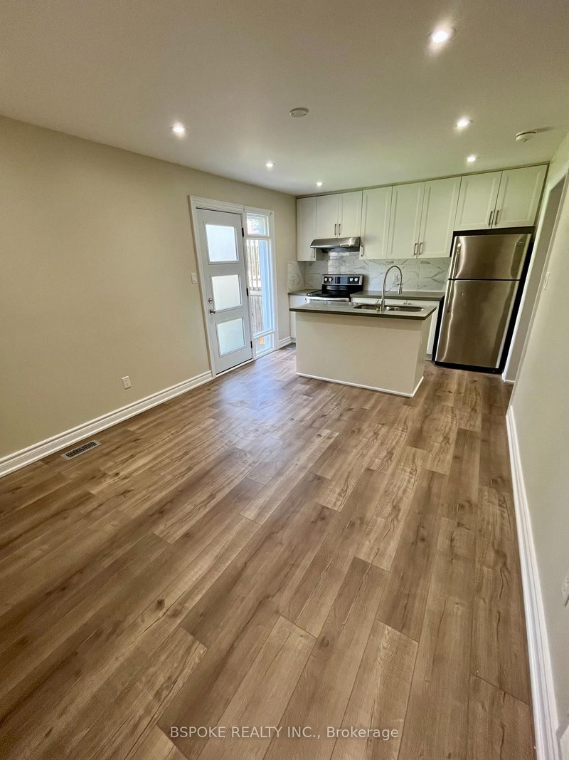 36 Spry Ave, Clarington, L1C 3T5 | Image 2