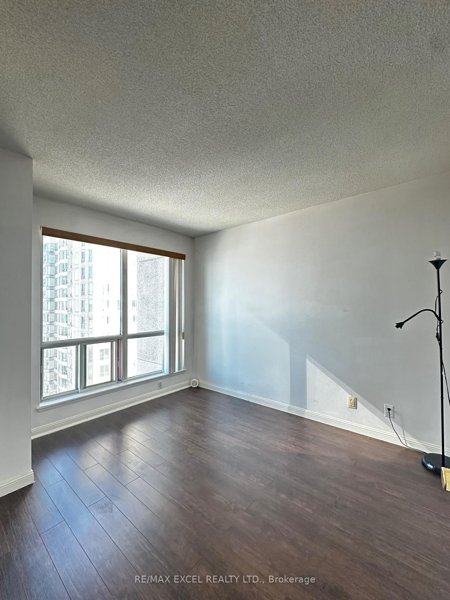 Condo for lease at 1605-18 Lee Centre Drive, Toronto, Ontario, M1H 3H5 - Woburn - MLS: E12774052