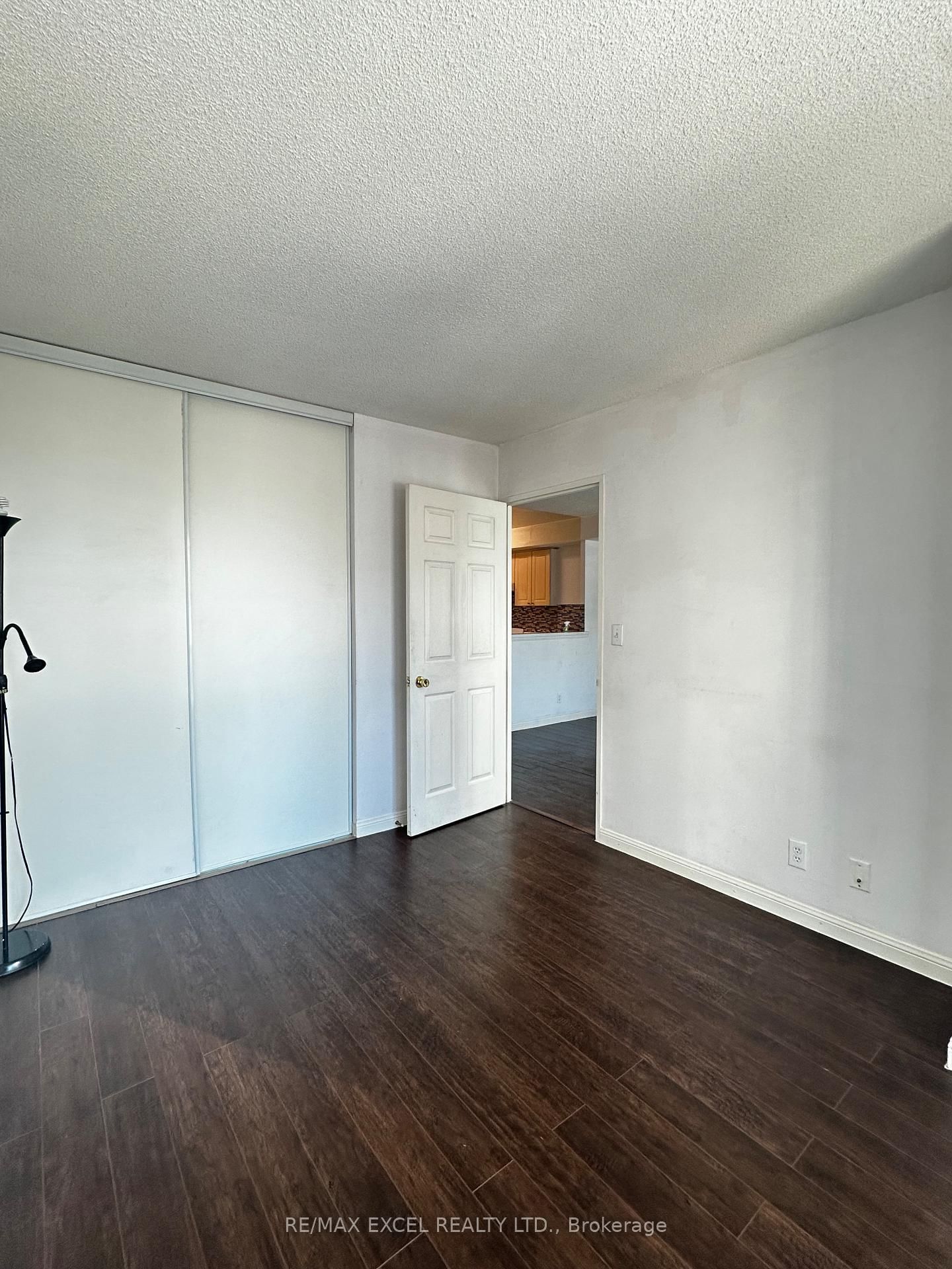 Condo for lease at 1605-18 Lee Centre Drive, Toronto, Ontario, M1H 3H5 - Woburn - MLS: E12774052