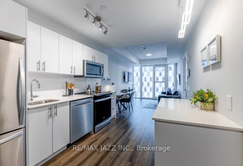 1220 - 80 Bond St E, Oshawa, L1G 0E6 | Image 2