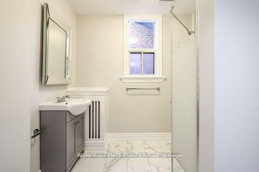 Detached House for lease at Upper-745 Coxwell Avenue, Toronto, Ontario, M4C 3C5 - Danforth - MLS: E12775670