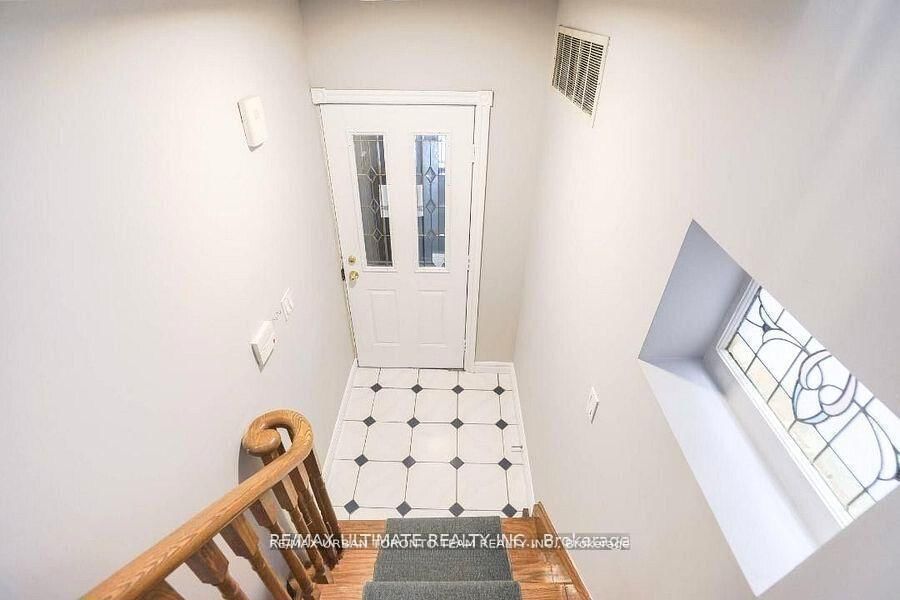 Detached House for lease at Upper-745 Coxwell Avenue, Toronto, Ontario, M4C 3C5 - Danforth - MLS: E12775670