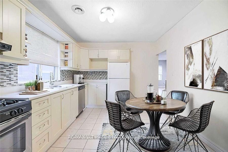 Detached House for lease at Upper-745 Coxwell Avenue, Toronto, Ontario, M4C 3C5 - Danforth - MLS: E12775670