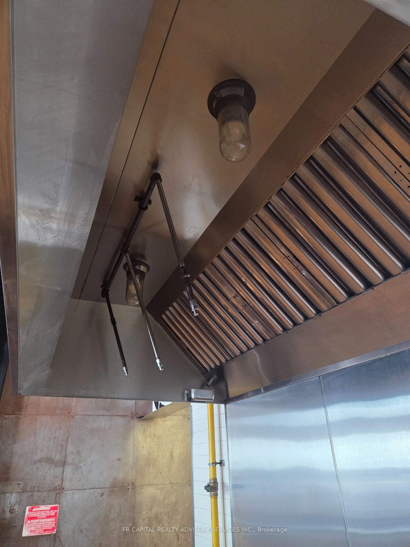 1814 Simcoe Street N, Unit 4 - Photo 10