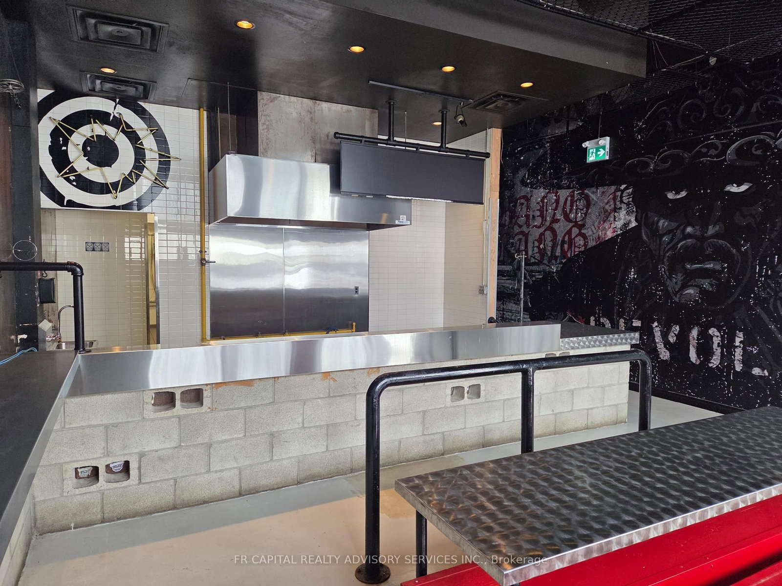 1814 Simcoe Street N, Unit 4 - Photo 7