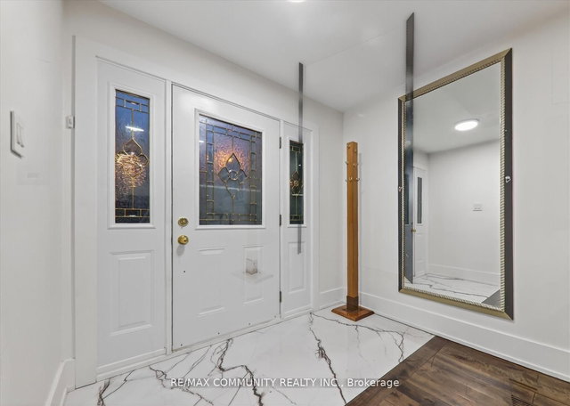 Main Fl - 14 Pineslope Crescent