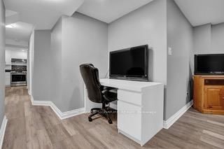 754 Craighurst Court, Unit Bsmt - Photo 10