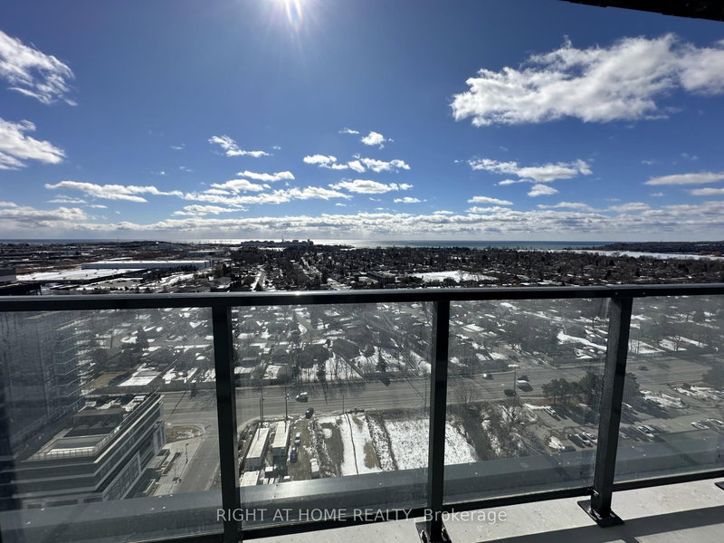 2204 - 1435 Celebration Dr, Pickering, L1W 0C4 | Image 2