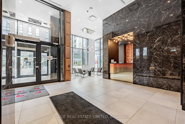 1114 - 30 Baseball Place