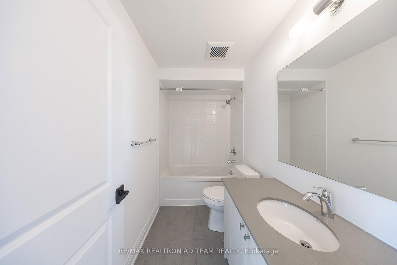 Townhouse for sale at 972 Crowsnest Hollow Avenue, Pickering, Ontario, L1X 0P4 - Rural Pickering - MLS: E12779584