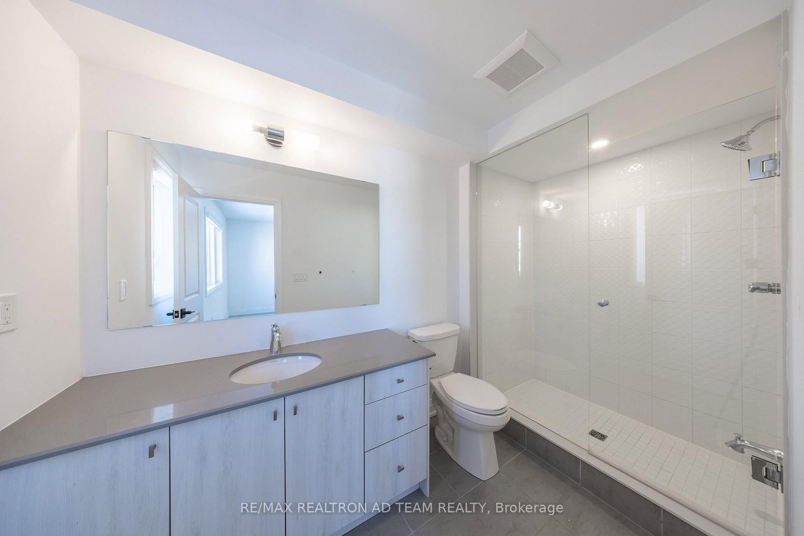 Townhouse for sale at 972 Crowsnest Hollow Avenue, Pickering, Ontario, L1X 0P4 - Rural Pickering - MLS: E12779584