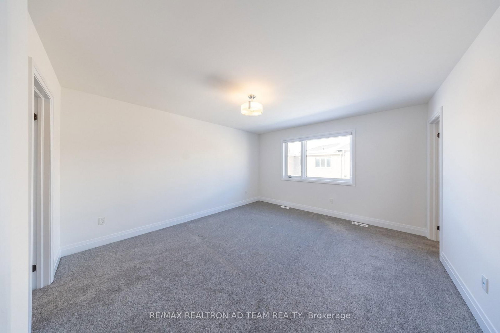 Townhouse for sale at 972 Crowsnest Hollow Avenue, Pickering, Ontario, L1X 0P4 - Rural Pickering - MLS: E12779584