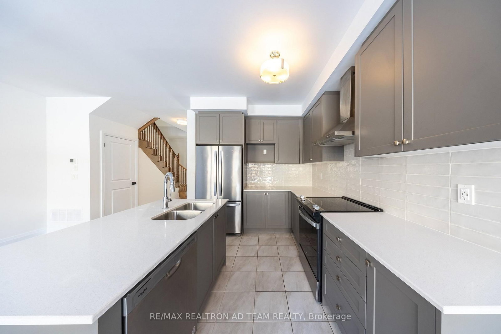 Townhouse for sale at 972 Crowsnest Hollow Avenue, Pickering, Ontario, L1X 0P4 - Rural Pickering - MLS: E12779584