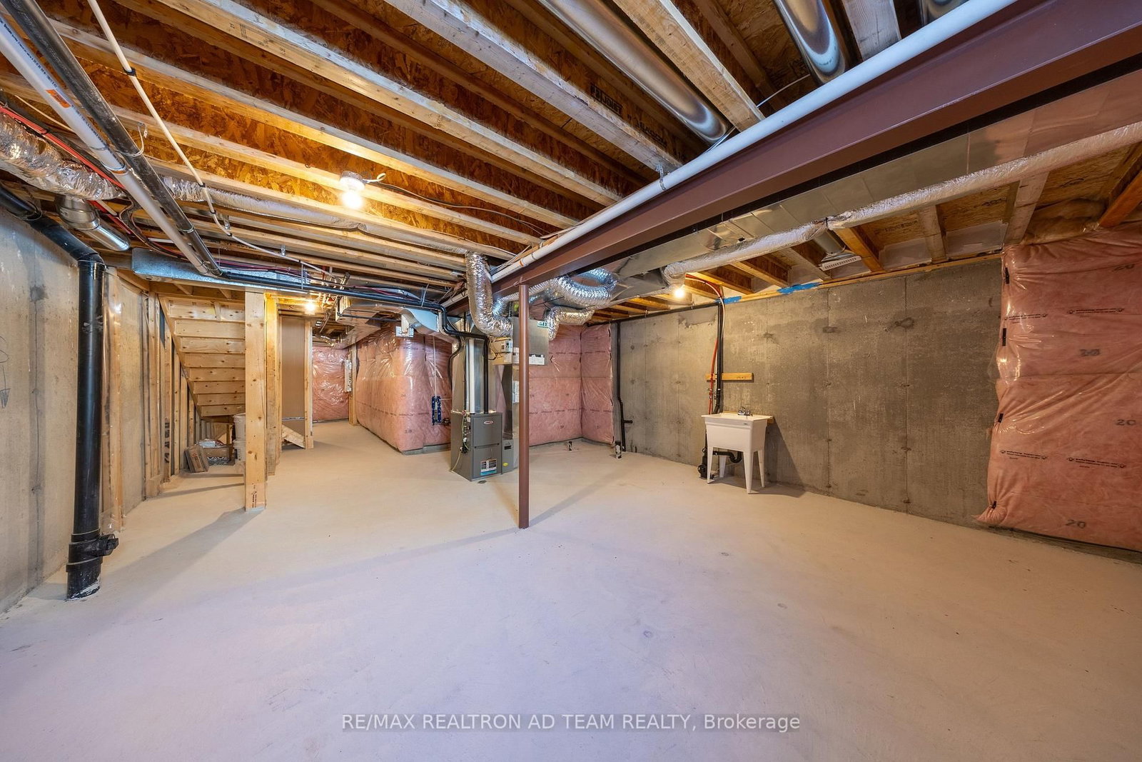 Townhouse for sale at 972 Crowsnest Hollow Avenue, Pickering, Ontario, L1X 0P4 - Rural Pickering - MLS: E12779584