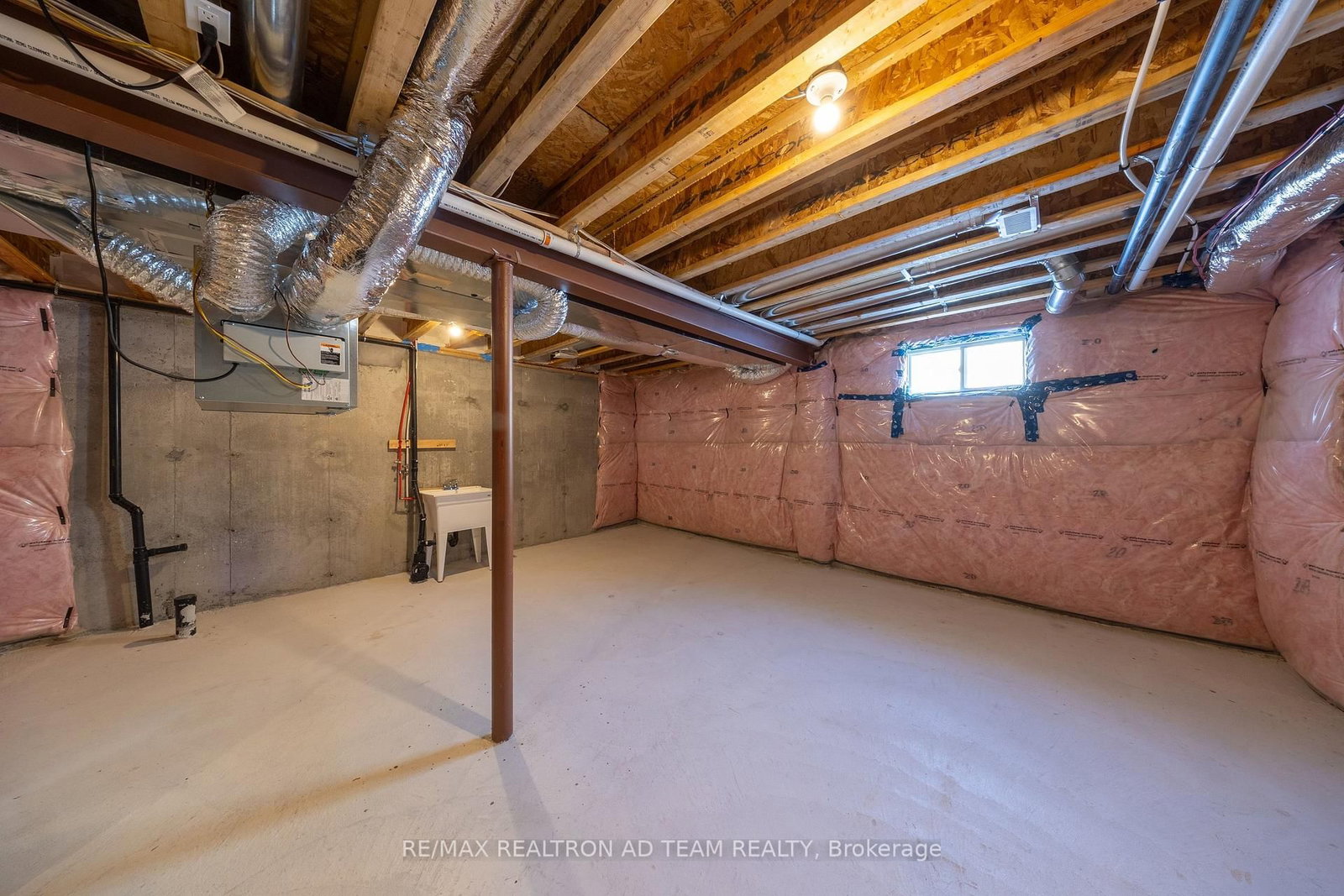 Townhouse for sale at 972 Crowsnest Hollow Avenue, Pickering, Ontario, L1X 0P4 - Rural Pickering - MLS: E12779584