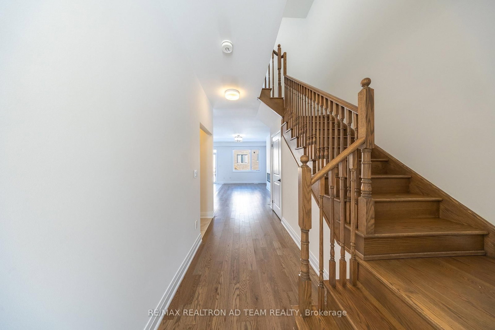 Townhouse for sale at 972 Crowsnest Hollow Avenue, Pickering, Ontario, L1X 0P4 - Rural Pickering - MLS: E12779584