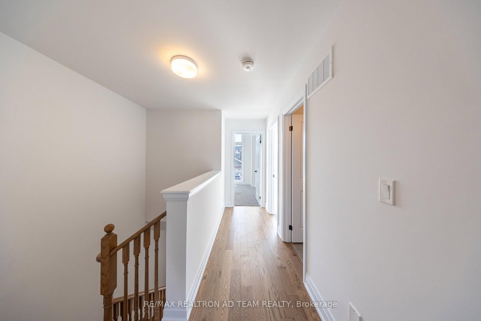 Townhouse for sale at 972 Crowsnest Hollow Avenue, Pickering, Ontario, L1X 0P4 - Rural Pickering - MLS: E12779584