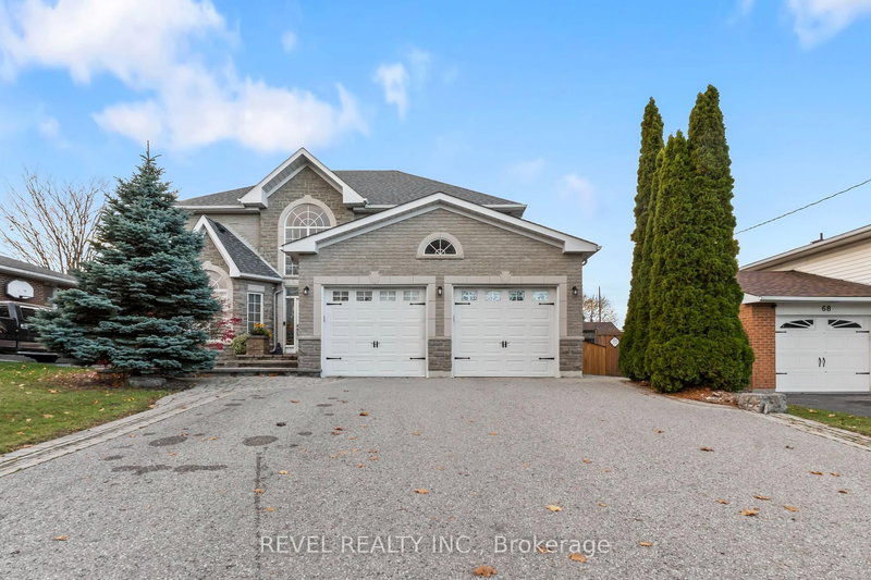 70 Applewood Cres, Whitby, L1N 2E6 | Image 2