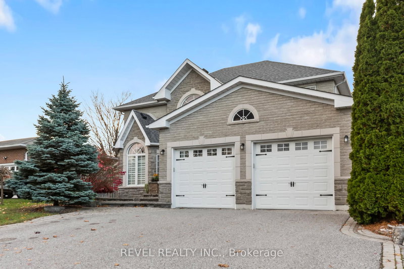 70 Applewood Cres, Whitby, L1N 2E6 | Image 3